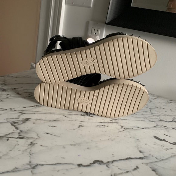 Black Gladiator Sandals 39 - Picture 2 of 10